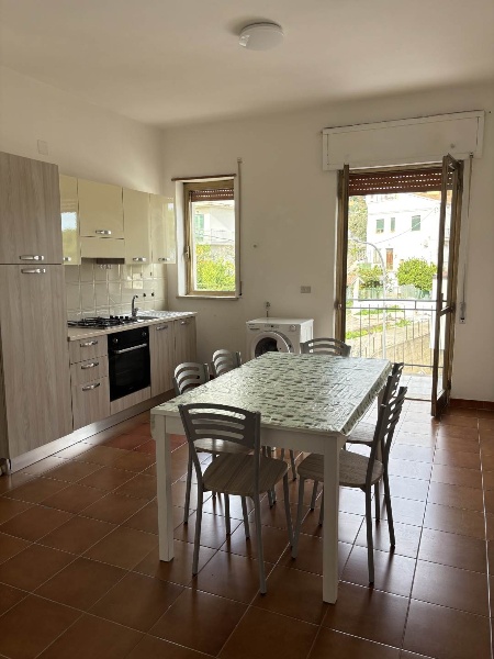 appartamento in vendita a Montegiordano in zona Montegiordano Marina