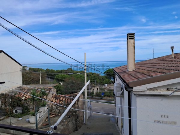 appartamento in vendita a Montegiordano in zona Montegiordano Marina
