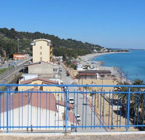 appartamento in vendita a Montegiordano