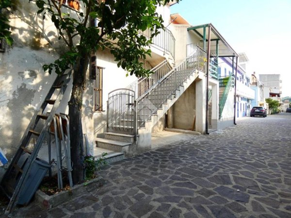 appartamento in vendita a Montegiordano in zona Montegiordano Marina