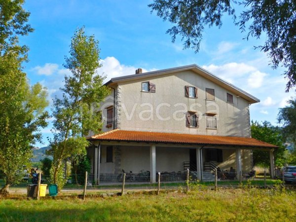 appartamento in vendita a Morano Calabro in zona Campotenese