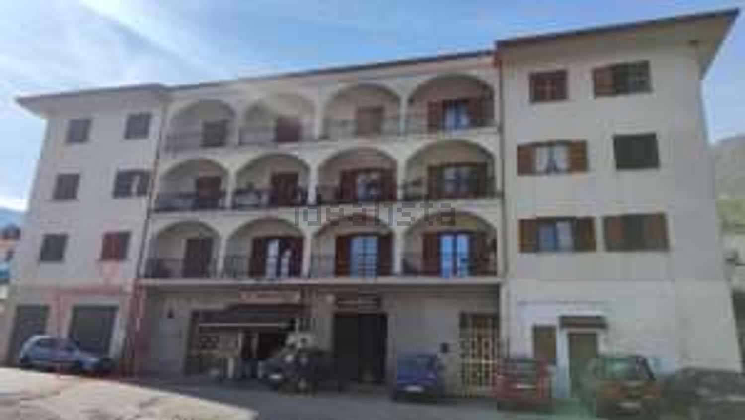 locale commerciale in vendita a Morano Calabro