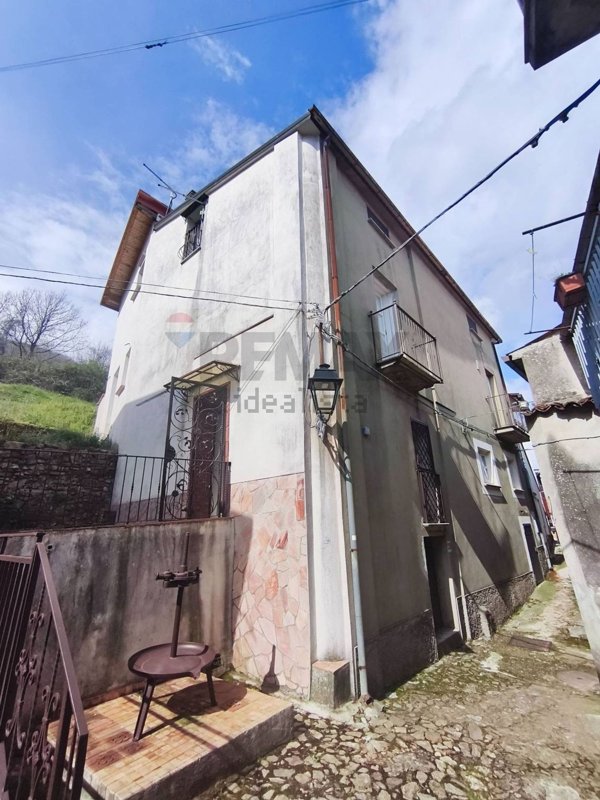 casa indipendente in vendita a Mottafollone
