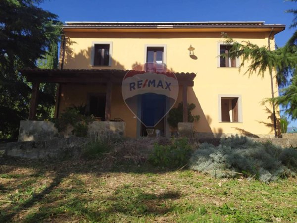 casa indipendente in vendita a Mottafollone
