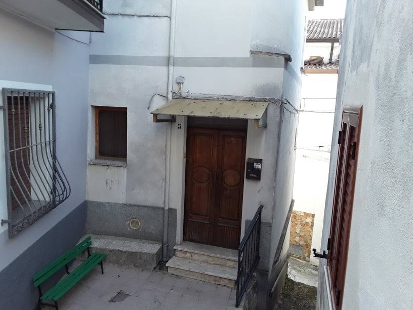 casa indipendente in vendita ad Oriolo