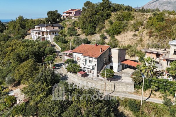 appartamento in vendita ad Orsomarso