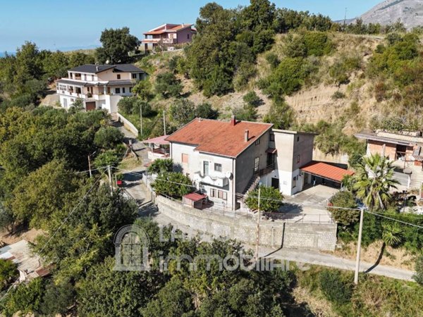 appartamento in vendita ad Orsomarso