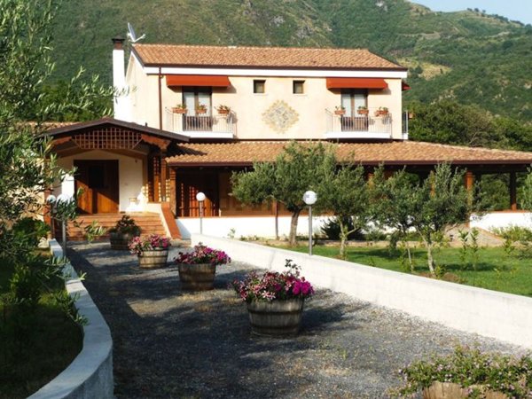 casa indipendente in vendita ad Orsomarso