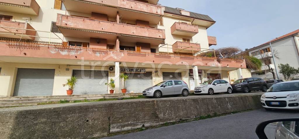 trivano in vendita a Paola