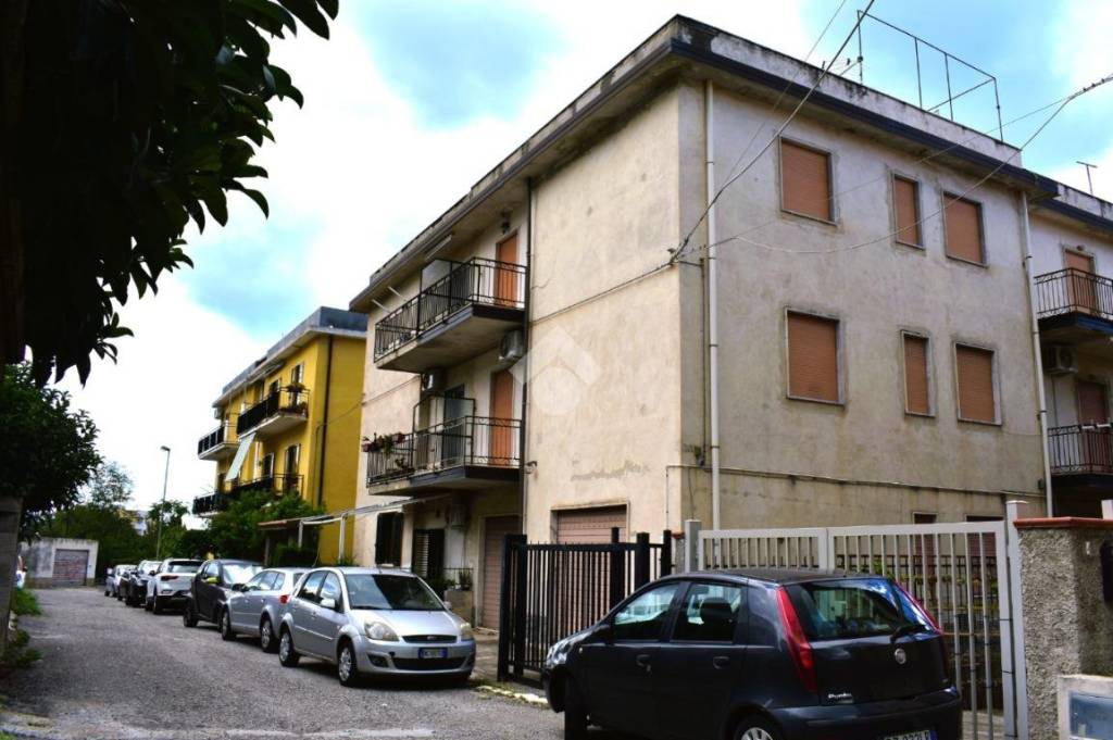 appartamento in vendita a Paola