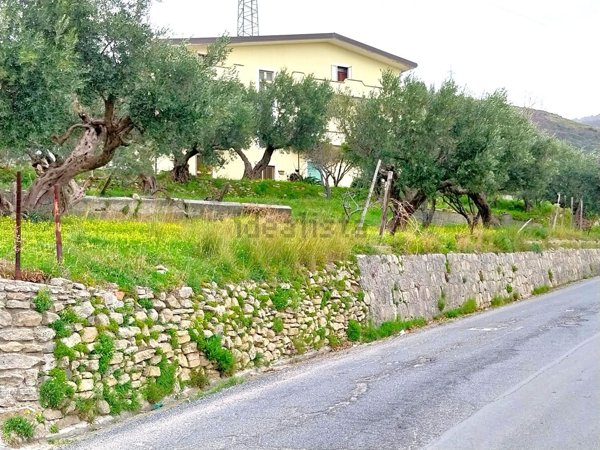 casa indipendente in vendita a Paola