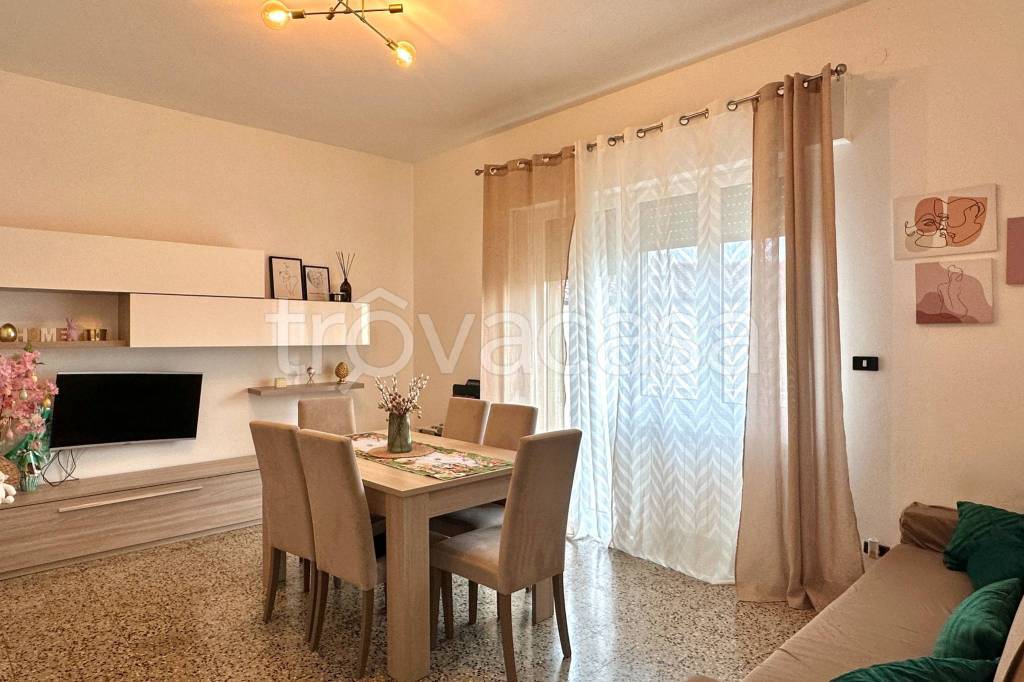 appartamento in vendita a Paola