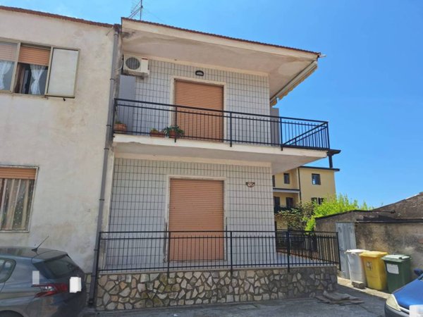 appartamento in vendita a Paola