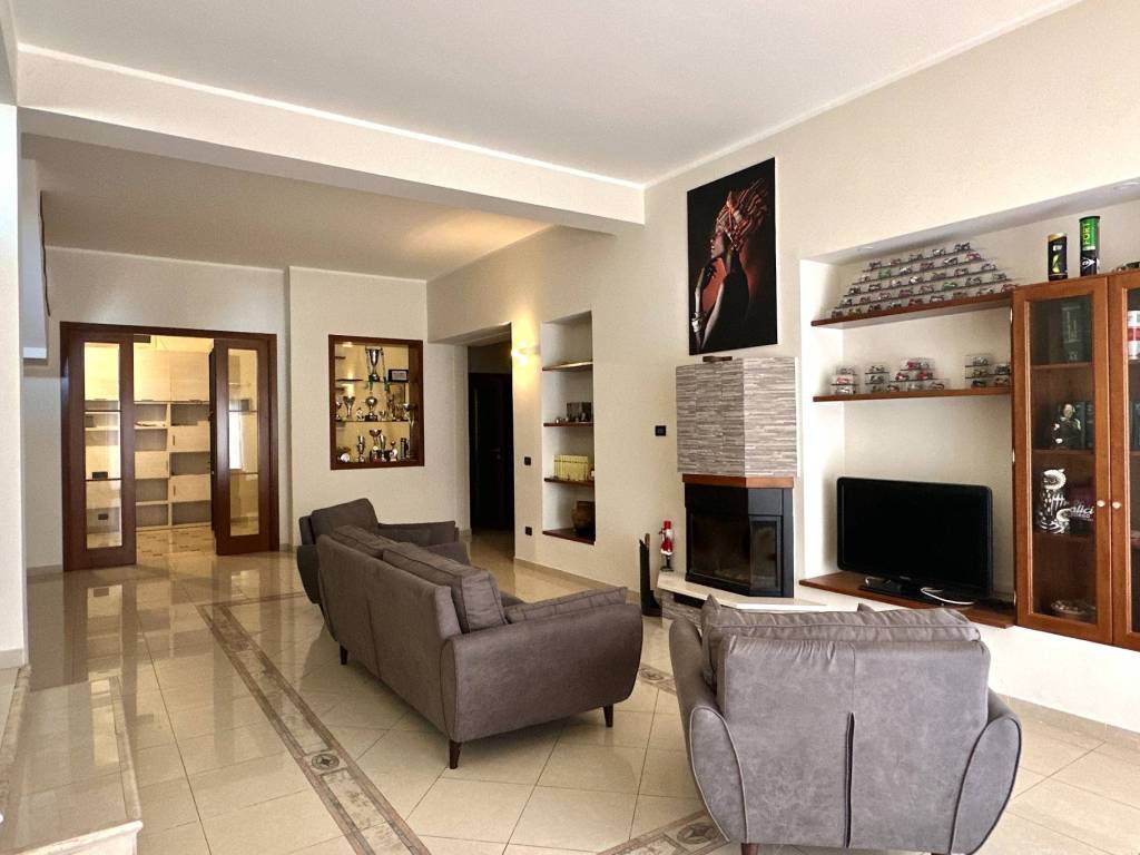 casa indipendente in vendita a Paola