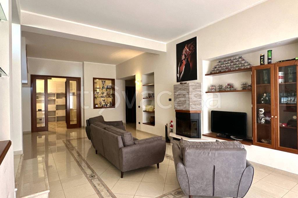 casa indipendente in vendita a Paola