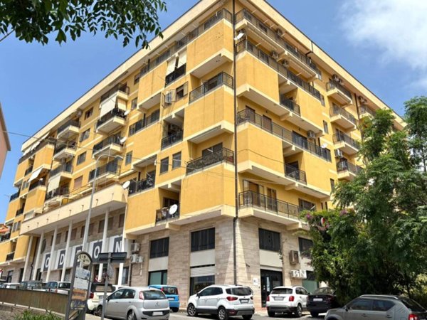 appartamento in vendita a Paola
