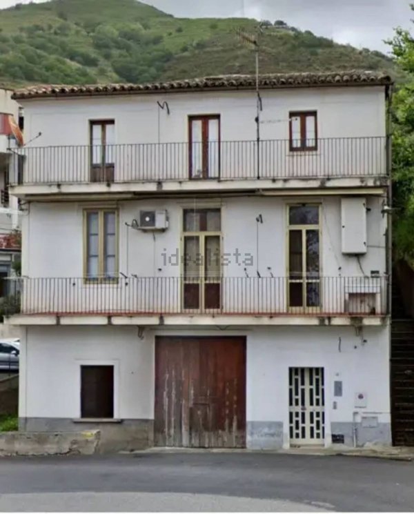 casa indipendente in vendita a Paola