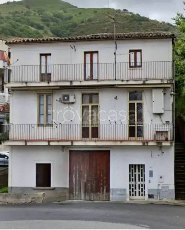 casa indipendente in vendita a Paola