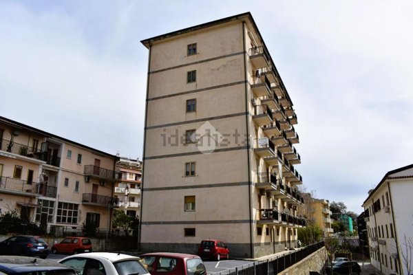 appartamento in vendita a Paola