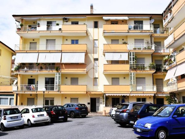 appartamento in vendita a Paola