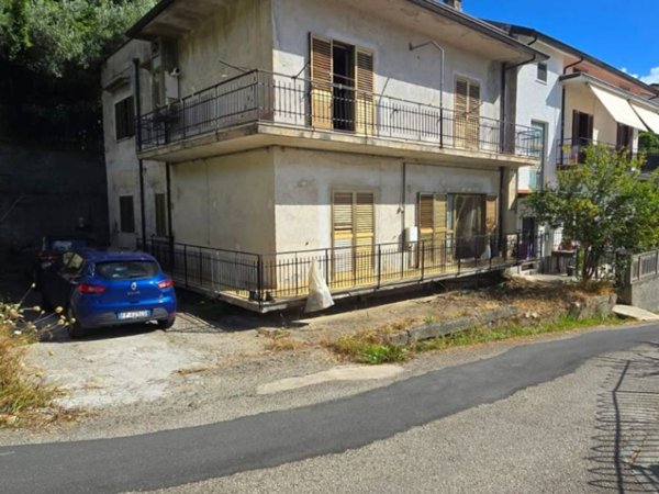 casa indipendente in vendita a Paola