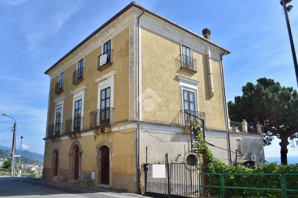 appartamento in vendita a Paola