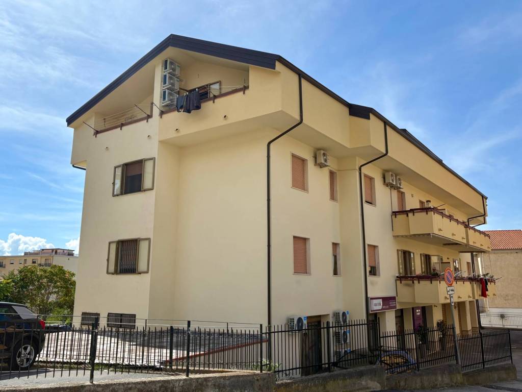 appartamento in vendita a Paola