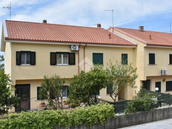 casa indipendente in vendita a Paola