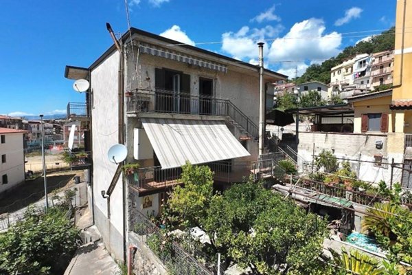 appartamento in vendita a Paola