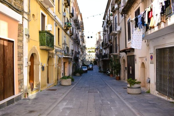 appartamento in vendita a Paola