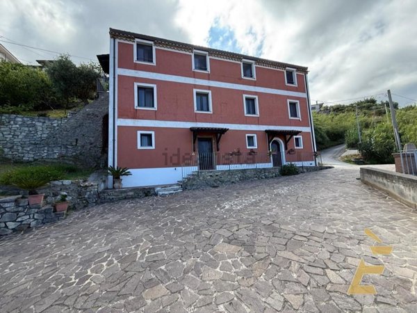 casa indipendente in vendita a Paola