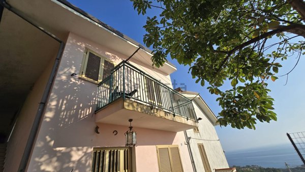 appartamento in vendita a Paola