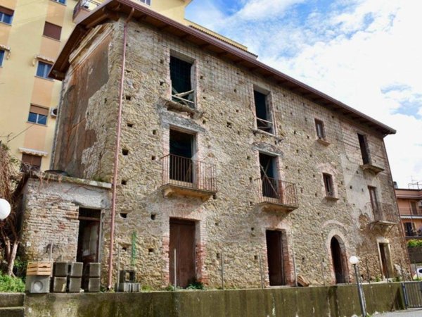 casa indipendente in vendita a Paola