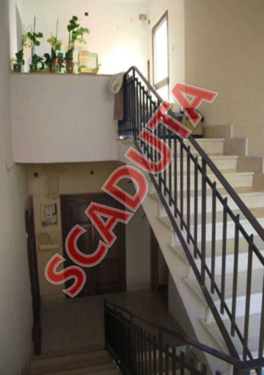 ufficio in vendita a Paola