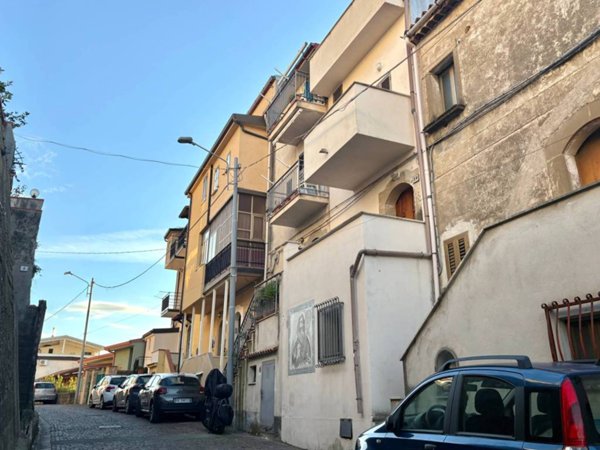 casa indipendente in vendita a Paola