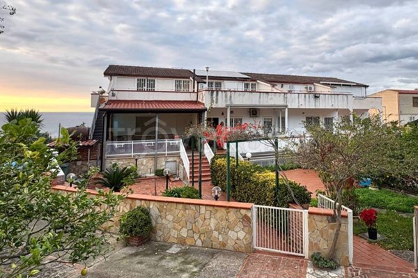 appartamento in vendita a Paola