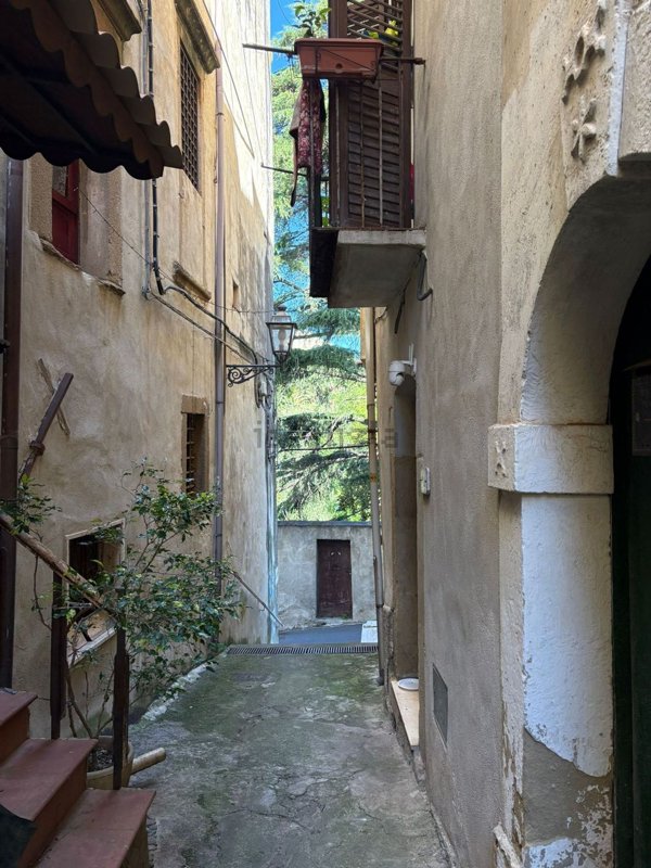 casa indipendente in vendita a Paola