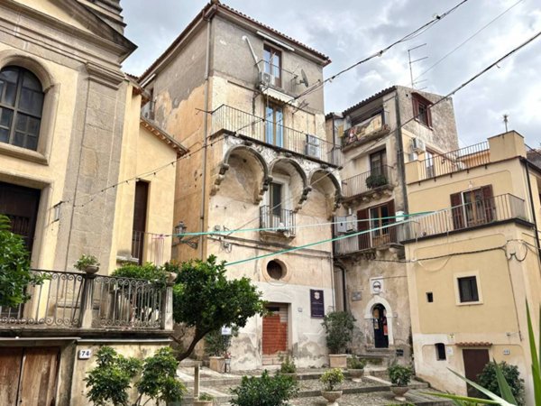 appartamento in vendita a Paola