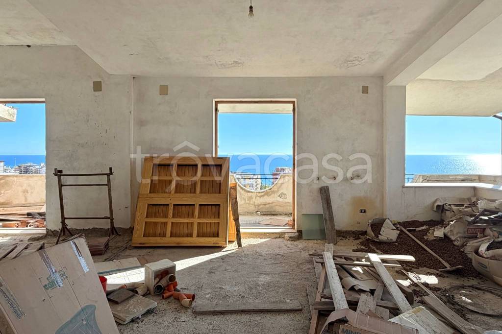 appartamento in vendita a Paola