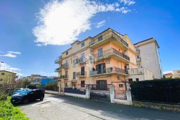 appartamento in vendita a Paola