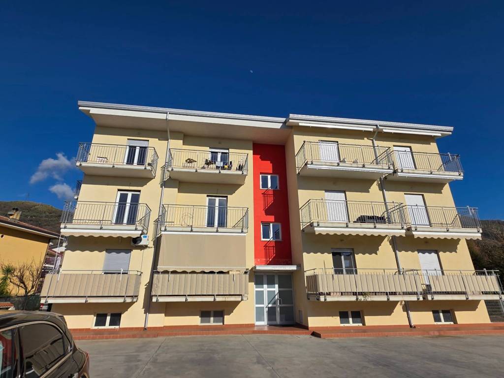 appartamento in vendita a Paola