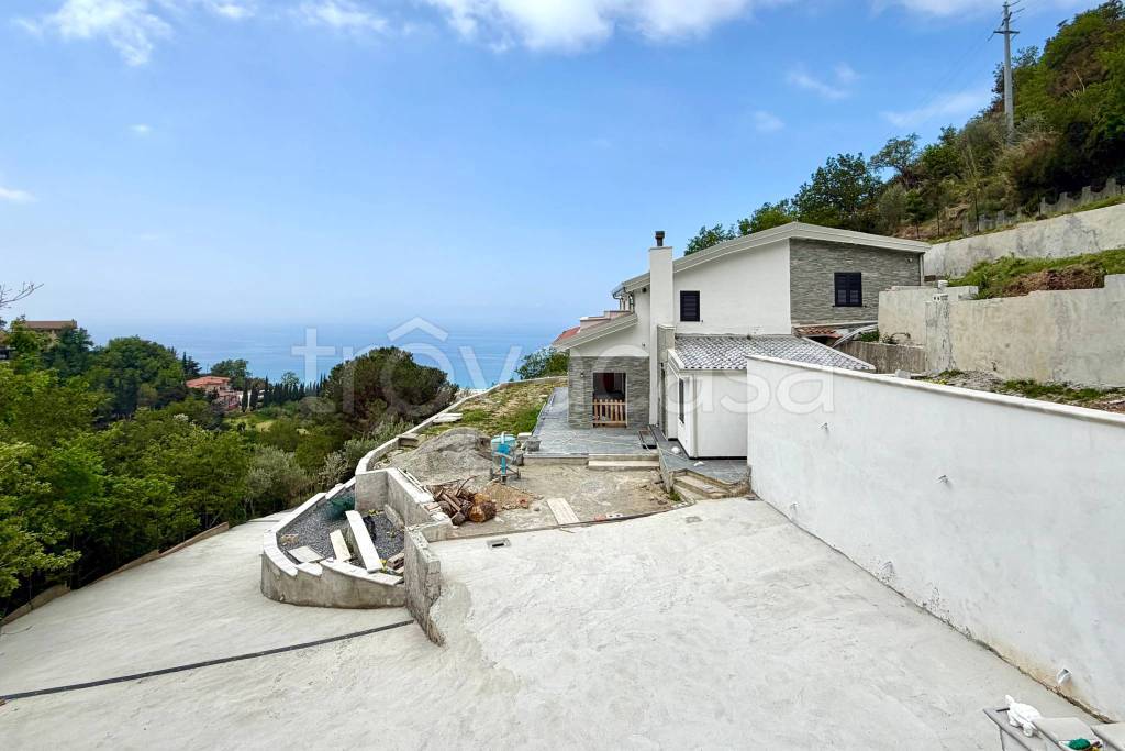 casa indipendente in vendita a Paola