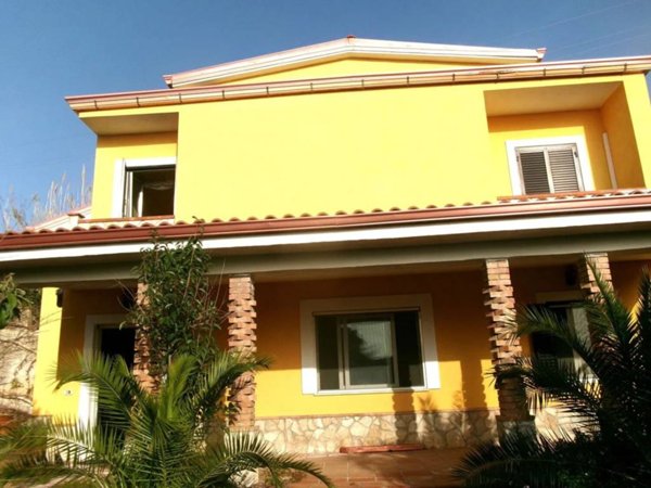 casa indipendente in vendita a Paola