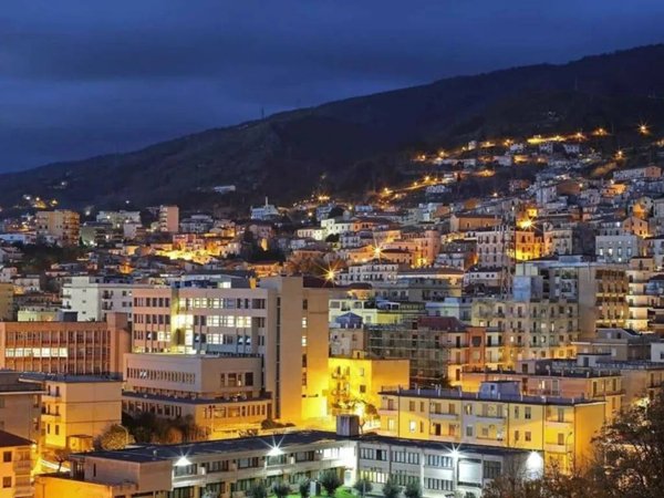 casa indipendente in vendita a Paola