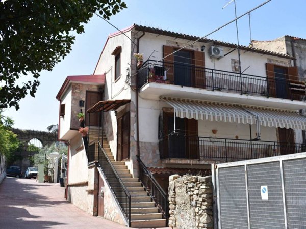 appartamento in vendita a Paola