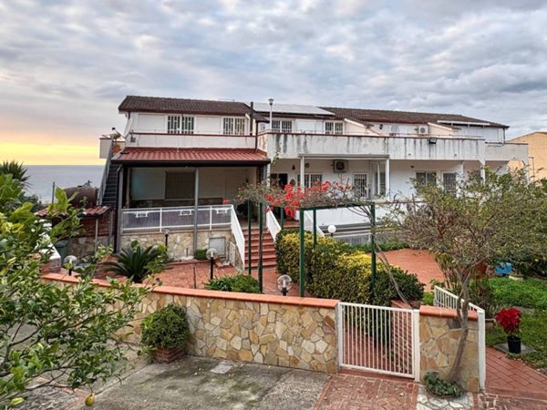 appartamento in vendita a Paola