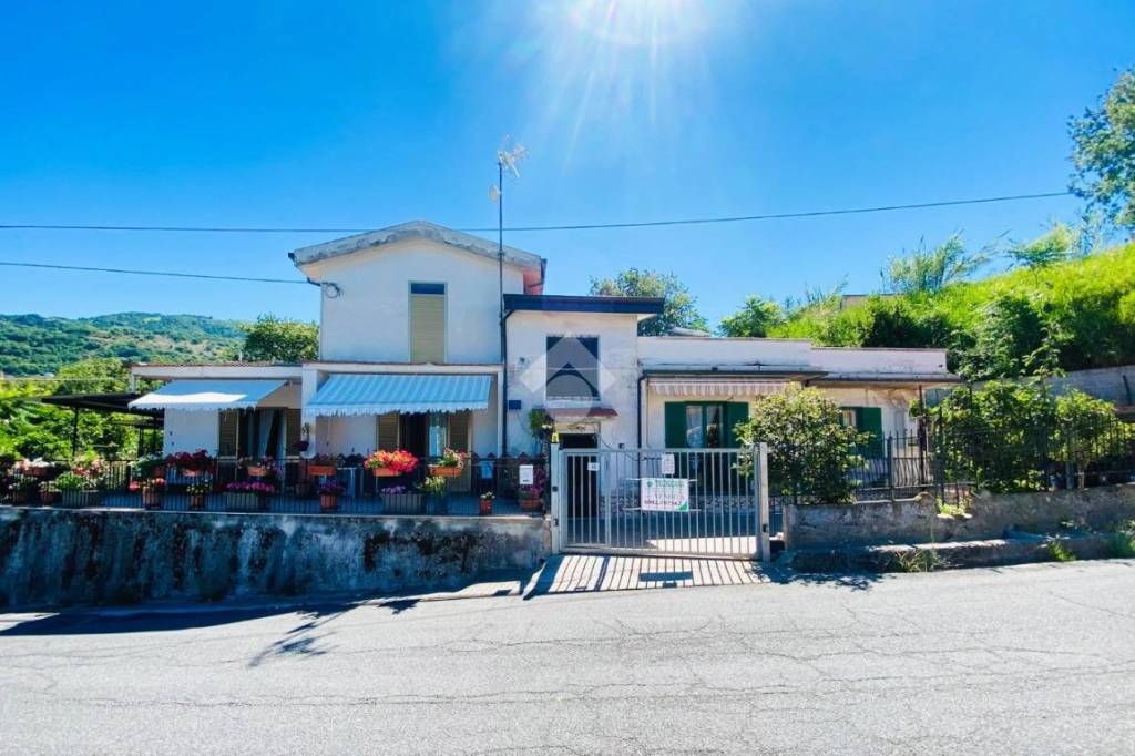 appartamento in vendita a Paola