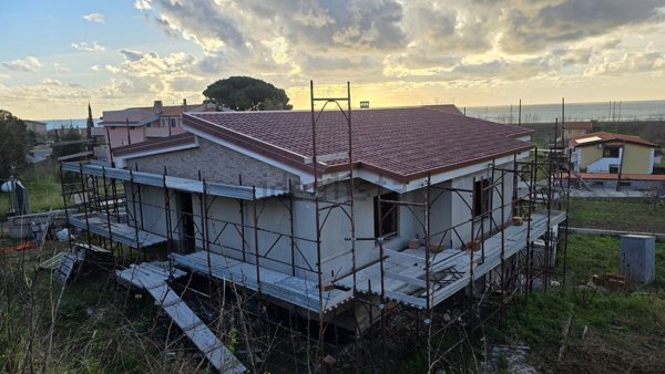 casa indipendente in vendita a Paola