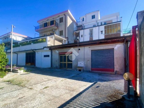box auto in vendita a Paola