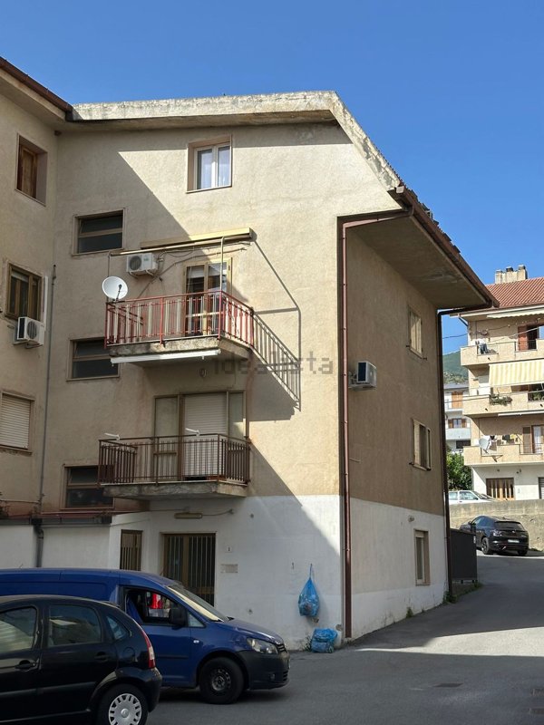 appartamento in vendita a Paola
